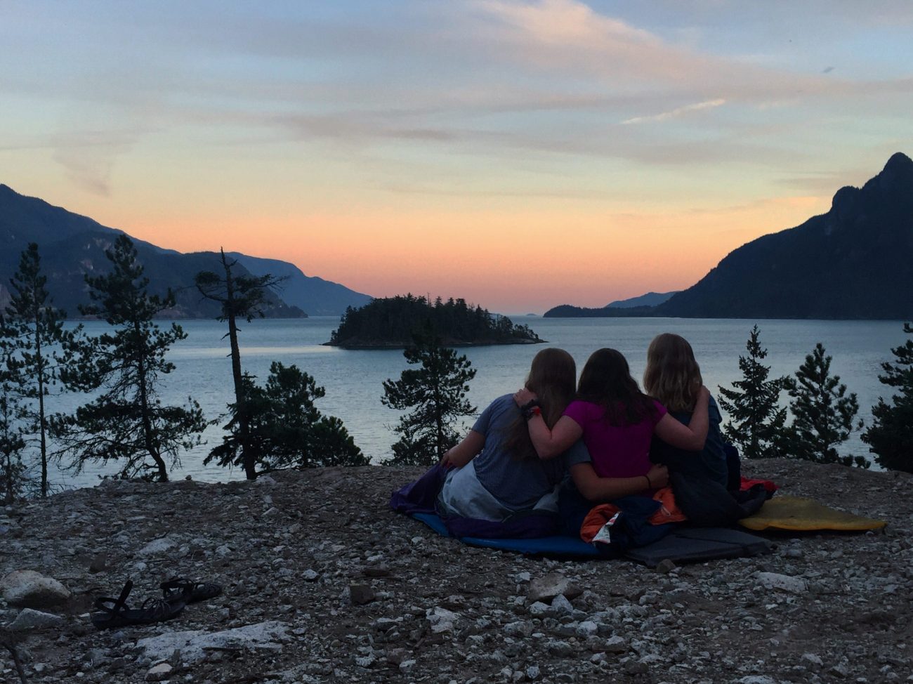 Sunset-Overnight-Friends-scaled-e1582313171265